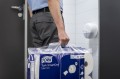dozownik-papieru-toalet-t9-smartone-tork-681000-wh.jpg